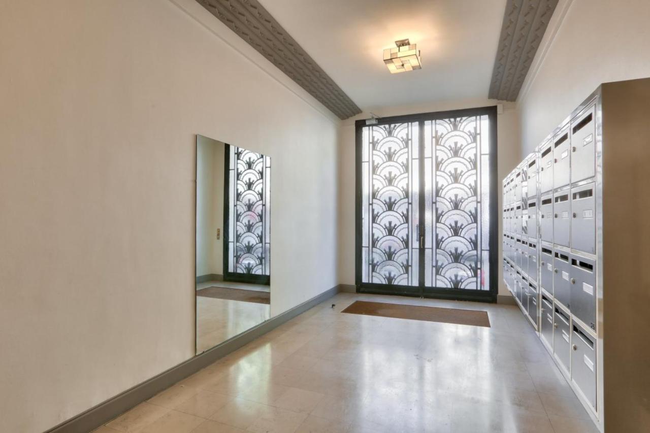 Apartament Charming Studio - Paris 18Th District Zewnętrze zdjęcie